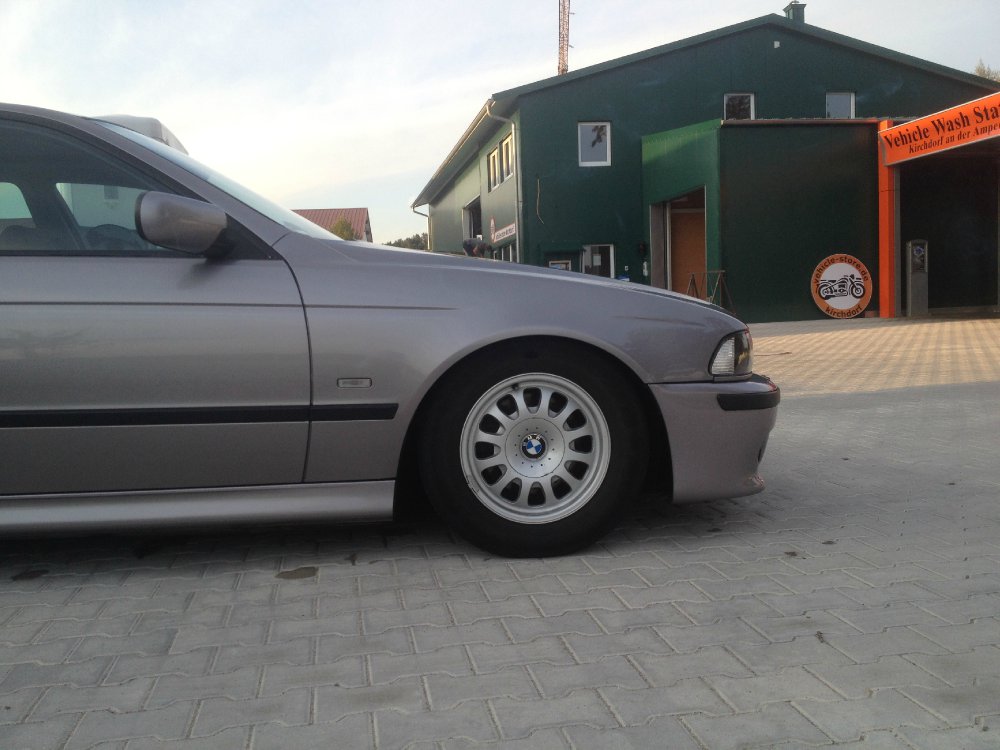 523i Limousine - 5er BMW - E39