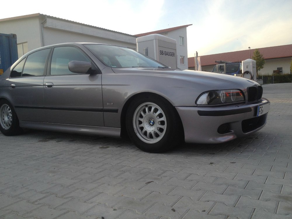 523i Limousine - 5er BMW - E39