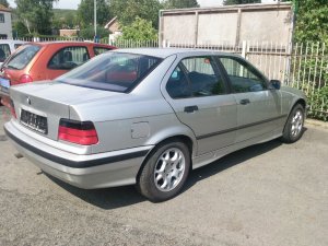 E36 318i - Limo *Babyblaue schmiererei* - 3er BMW - E36