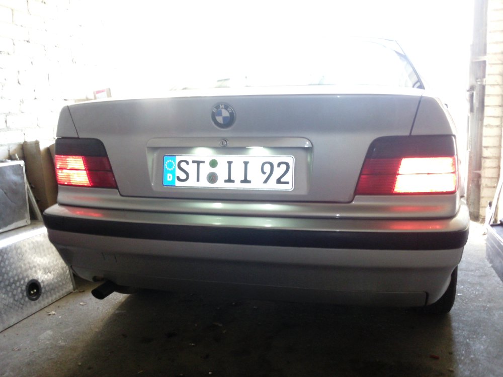 E36 318i - Limo *Babyblaue schmiererei* - 3er BMW - E36