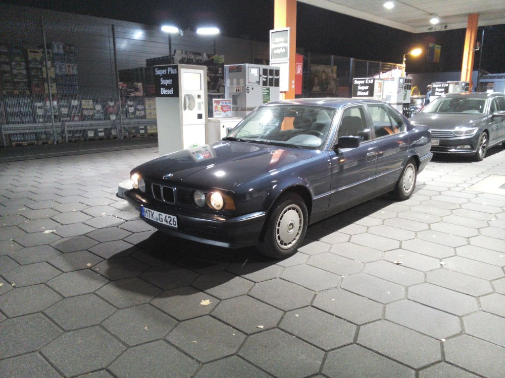 525i 24V  "Lazurblue-Dark-Beauty" - 5er BMW - E34