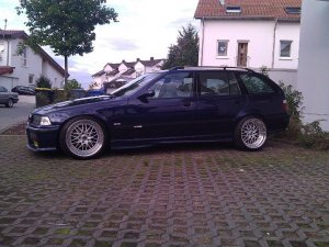 Montrealblauer 323i Touring - 3er BMW - E36