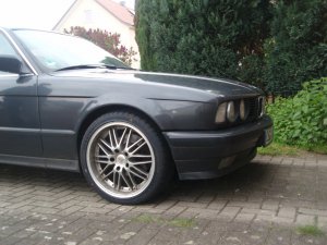 E34 520i und 525i 24v - 5er BMW - E34