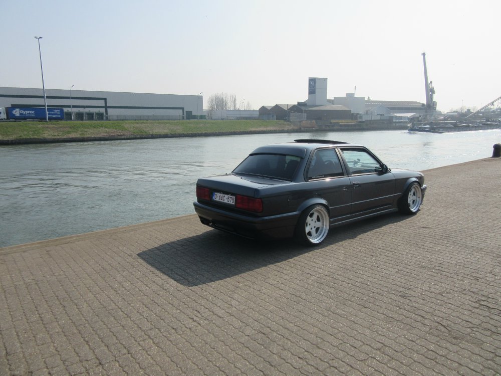 E30, Tief und Breit - 3er BMW - E30