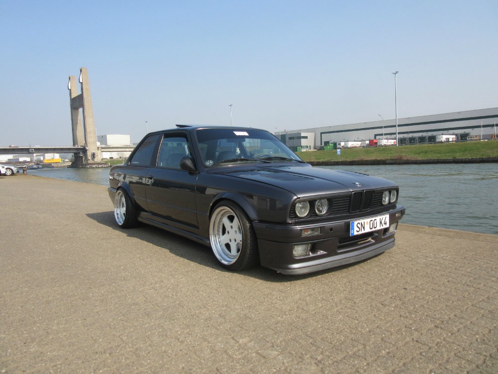 E30, Tief und Breit - 3er BMW - E30