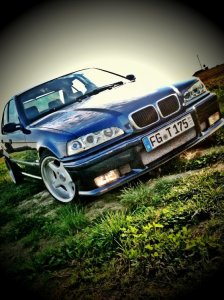 BMW 323i Limousine - 3er BMW - E36