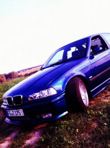BMW 323i Limousine - 3er BMW - E36