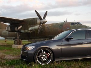 BMW 325i E90 - 3er BMW - E90 / E91 / E92 / E93 BMW 325i E90 - 3er BMW - E90 / E91 / E92 / E93