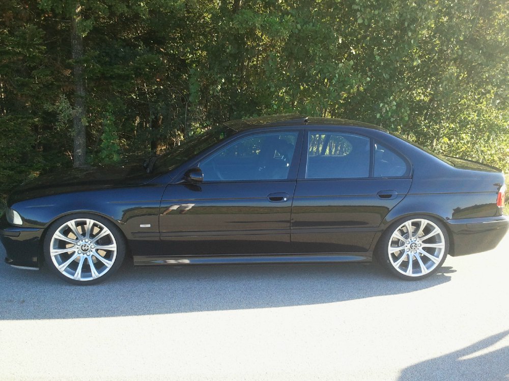 M5 in Carbonschwarz - 5er BMW - E39
