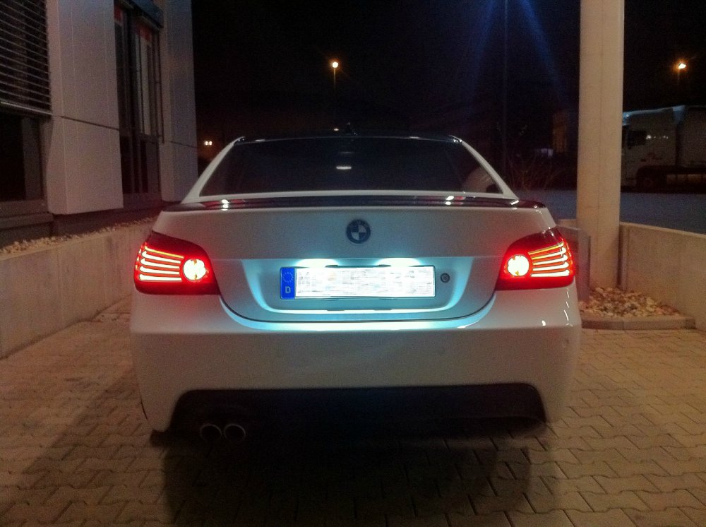 ///M Black & White 535d ///M - 5er BMW - E60 / E61