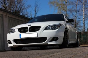 ///M Black & White 535d ///M - 5er BMW - E60 / E61