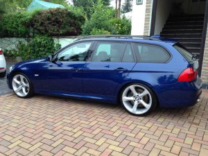 BMW 335i Touring - 3er BMW - E90 / E91 / E92 / E93 BMW 335i Touring - 3er BMW - E90 / E91 / E92 / E93