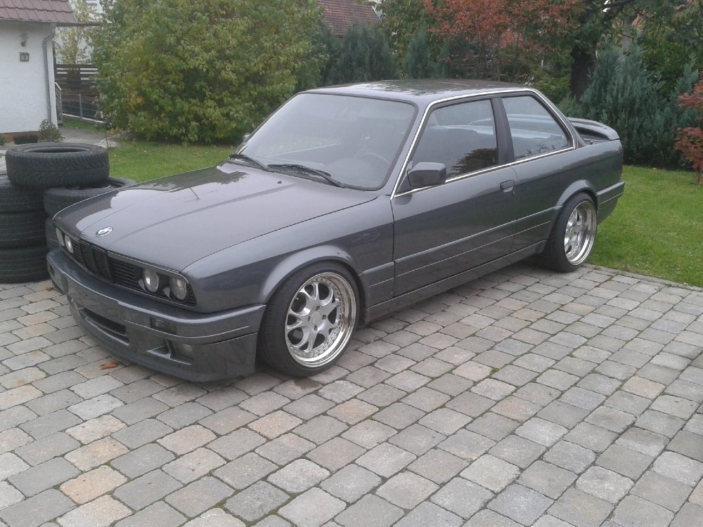 E30 325i 24V mit M-Technik 2 - 3er BMW - E30