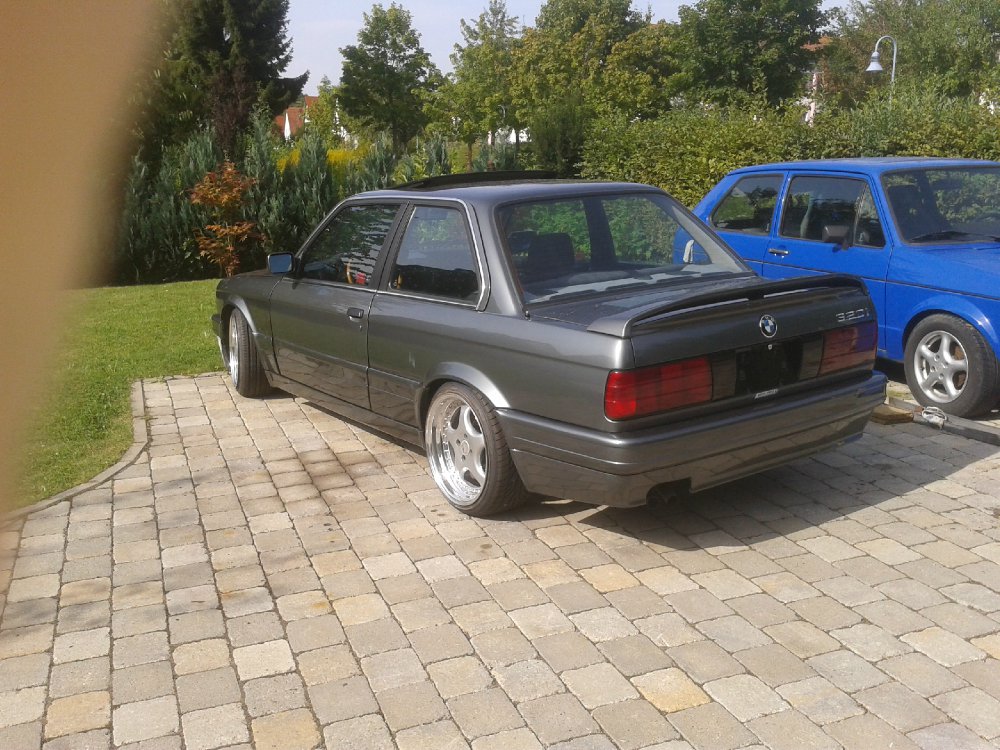 E30 325i 24V mit M-Technik 2 - 3er BMW - E30