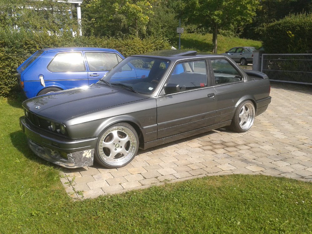 E30 325i 24V mit M-Technik 2 - 3er BMW - E30