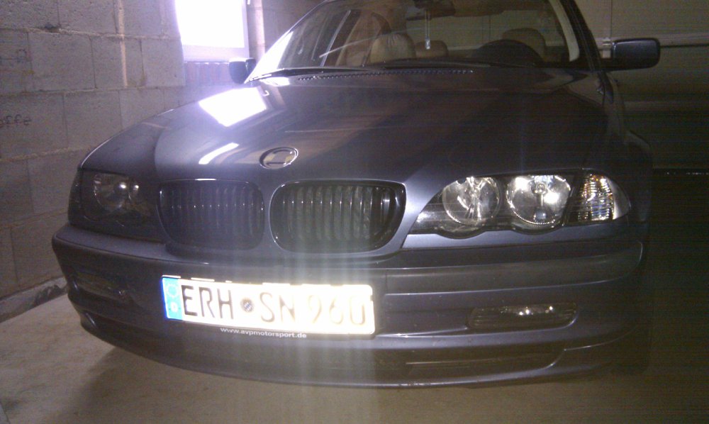 Stahlblaue Performance Limo - 3er BMW - E46