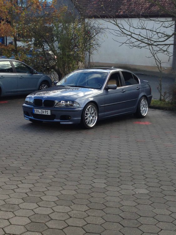 Stahlblaue Performance Limo - 3er BMW - E46