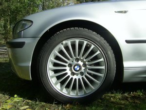 BMW Styling 73 Felge in 7x17 ET 47 mit Continental ContiWinterContact Reifen in 205/50/17 montiert vorn Hier auf einem 3er BMW E46 316i (Limousine) Details zum Fahrzeug / Besitzer