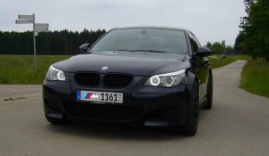 BMW M5 carbonschwarz - 5er BMW - E60 / E61 BMW M5 carbonschwarz - 5er BMW - E60 / E61