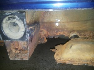 Avusblauer Wiederaufbau - 3er BMW - E36 Avusblauer Wiederaufbau - 3er BMW - E36