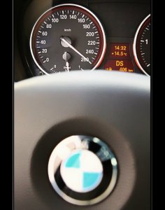 Enjoy Driving with Black Beam - 3er BMW - E90 / E91 / E92 / E93 Enjoy Driving with Black Beam - 3er BMW - E90 / E91 / E92 / E93