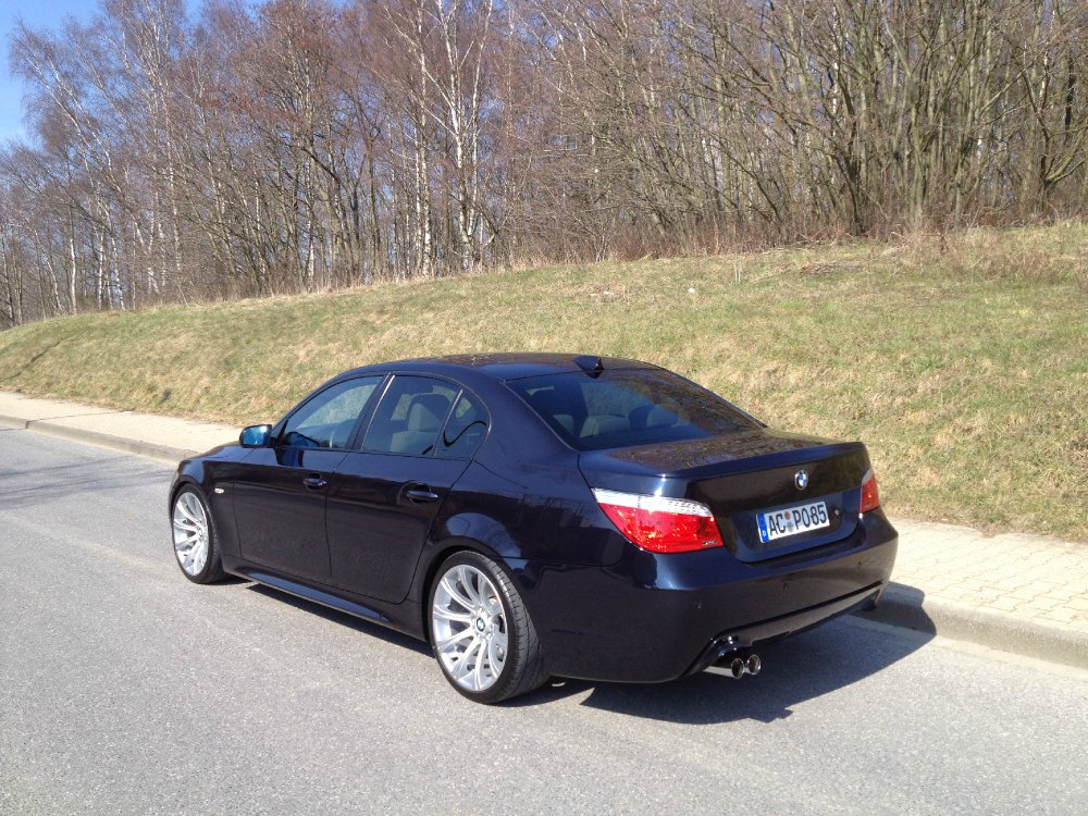 E60 M-Packet Carbonschwarz M166 CIC - 5er BMW - E60 / E61