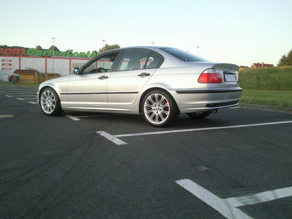 BMW 318i - 3er BMW - E46