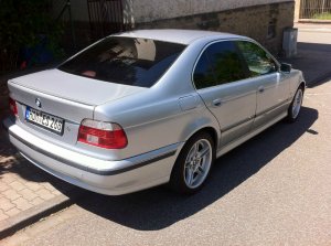 BMW 528i - 5er BMW - E39