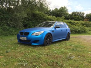 BMW E61 Matt Blau - 5er BMW - E60 / E61