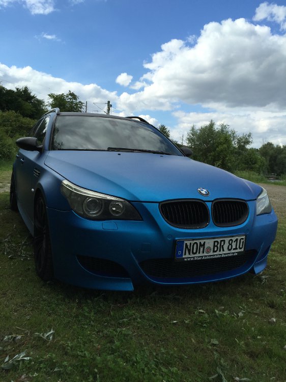 BMW E61 Matt Blau - 5er BMW - E60 / E61