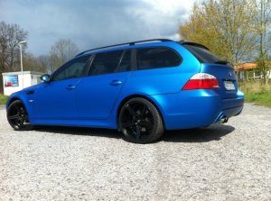 BMW E61 Matt Blau - 5er BMW - E60 / E61