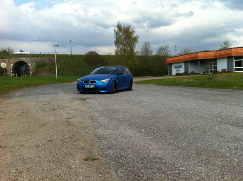 BMW E61 Matt Blau - 5er BMW - E60 / E61