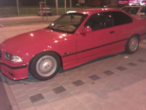 rotes Feuerwerk - 3er BMW - E36