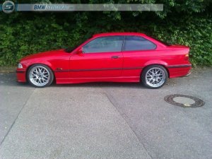 rotes Feuerwerk - 3er BMW - E36