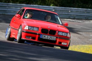 rotes Feuerwerk - 3er BMW - E36