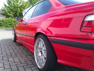 rotes Feuerwerk - 3er BMW - E36