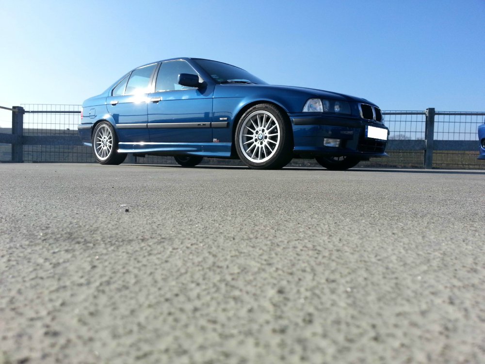 BMW e36 323i Limousine Sport Edition - 3er BMW - E36