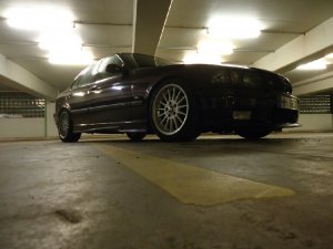 320i Limo, Daytona Violett auf O.Z Mito - 3er BMW - E36