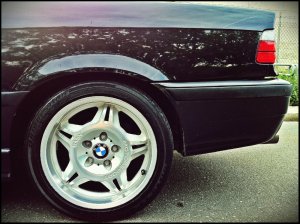 BMW Styling 24 Felge in 8.5x17 ET 41 mit Bridgestone Potenza Reifen in 225/45/17 montiert hinten Hier auf einem 3er BMW E36 328i (Cabrio) Details zum Fahrzeug / Besitzer