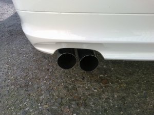 Black & White E90 318i LCI - 3er BMW - E90 / E91 / E92 / E93
