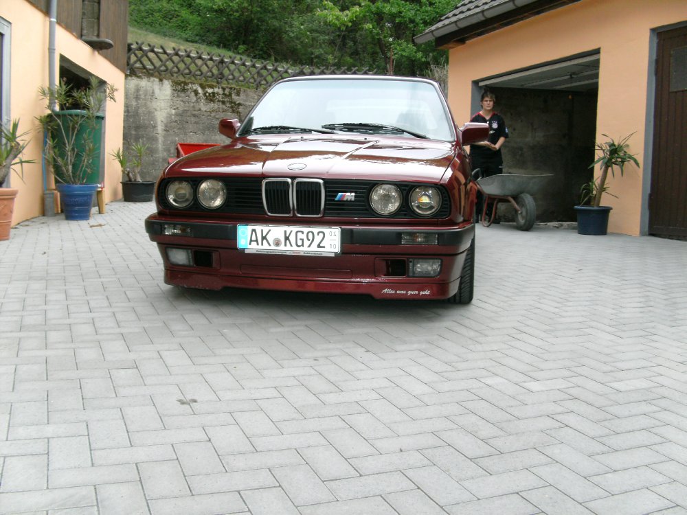 e30, 320i Cabrio in Calypsorot - 3er BMW - E30