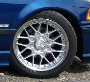 BBS BBS RS 703 Felge in 8x17 ET 40 mit - Eigenbau -  Reifen in 225/50/17 montiert vorn Hier auf einem 3er BMW E36 328i (Cabrio) Details zum Fahrzeug / Besitzer