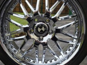 royal wheels GT Felge in 8.5x19 ET 35 mit Hankook Ventus S1 Reifen in 235/35/19 montiert vorn Hier auf einem 3er BMW E46 323i (Limousine) Details zum Fahrzeug / Besitzer