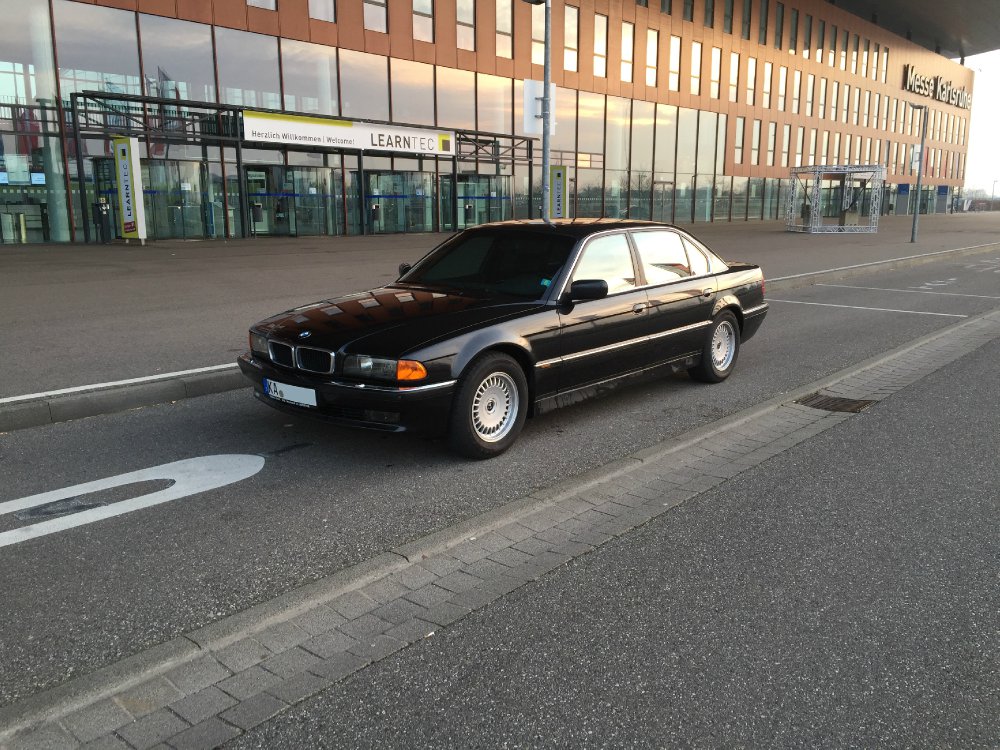 E38 728iL: Update: Totalschaden - Fotostories weiterer BMW Modelle
