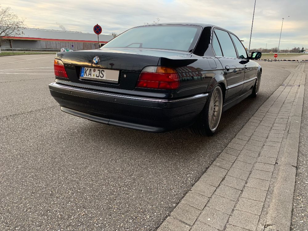 E38 728iL: Update: Totalschaden - Fotostories weiterer BMW Modelle