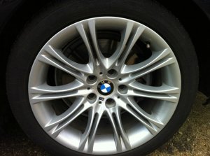 BMW Sternspeiche 135 Felge in 8x18 ET 20 mit Goodyear Eagle Reifen in 245/40/18 montiert hinten Hier auf einem 5er BMW E61 520d (Touring) Details zum Fahrzeug / Besitzer