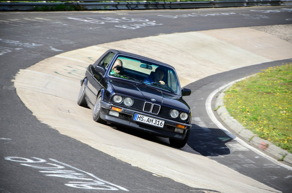 E30 320i Das kleine Schwarze - 3er BMW - E30