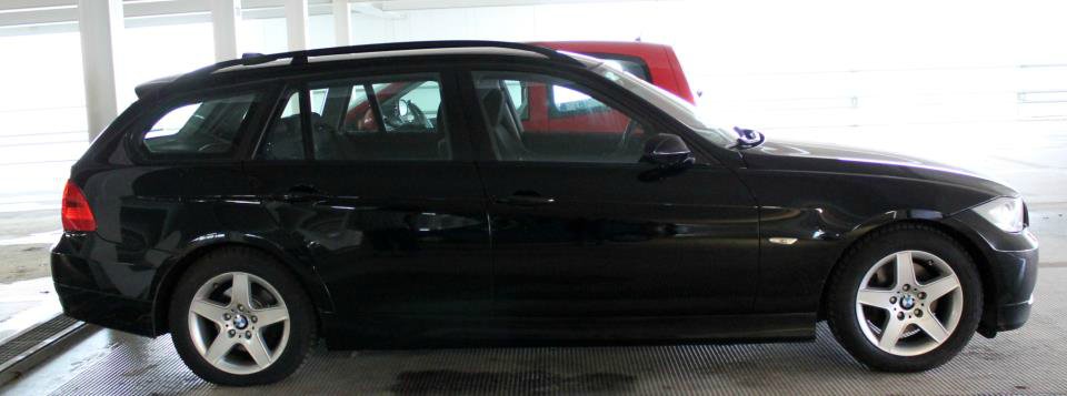 Bmw 320d Touring (Black Pearl) - 3er BMW - E90 / E91 / E92 / E93