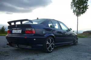 Blue Shark: e36V8 #Bollerwagen - 3er BMW - E36 Blue Shark: e36V8 #Bollerwagen - 3er BMW - E36