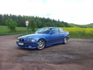 328 Estorilblau - 3er BMW - E36